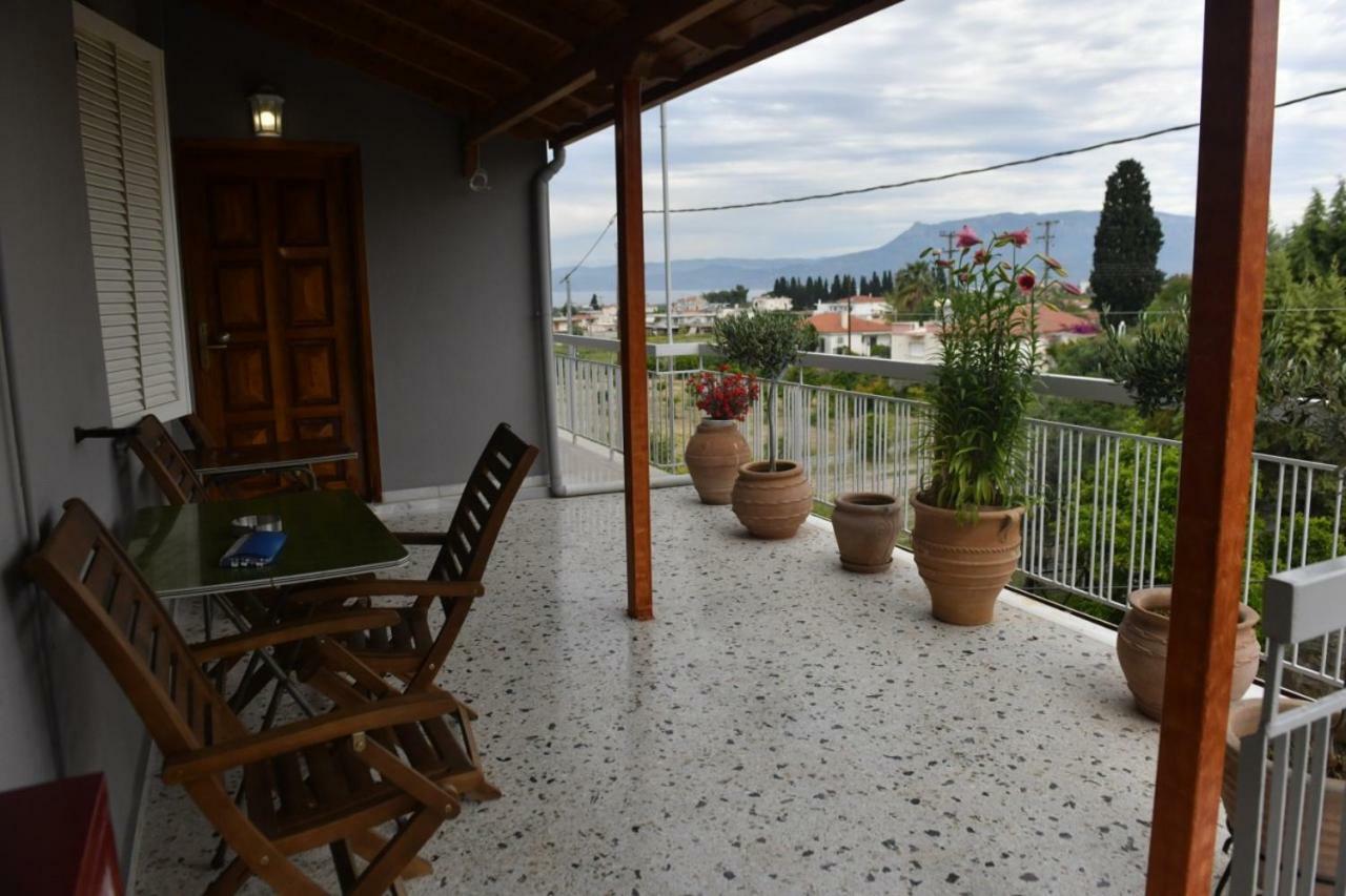 Tassos Rooms Corinth Exterior foto